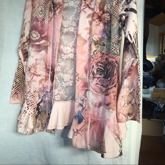 Open cardigan with a lace back - Picture 4 of 7